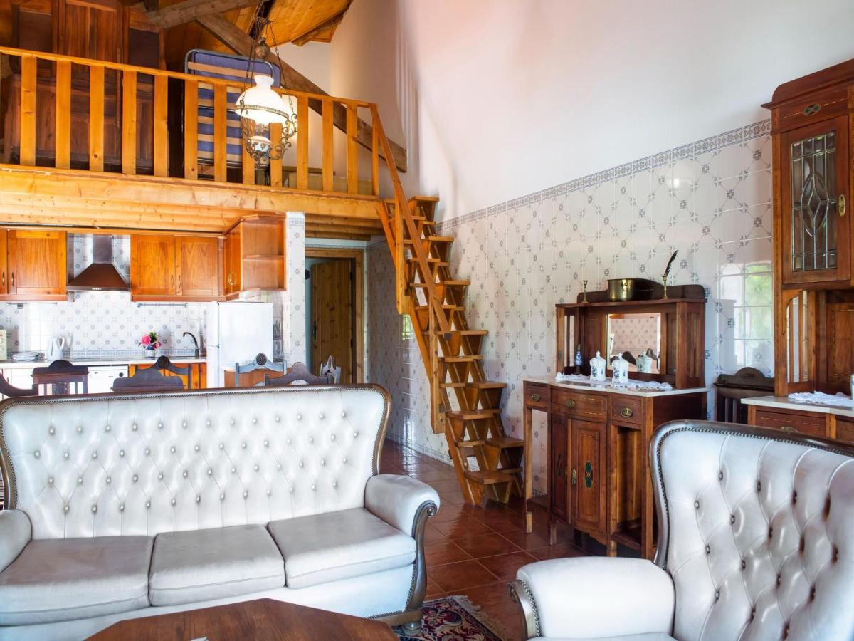 モンテモル・オ・ノボ House With Authentic Tiling And Antique Furnitureヴィラ エクステリア 写真